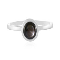 Anillo en plata con Zafiro estrella negra