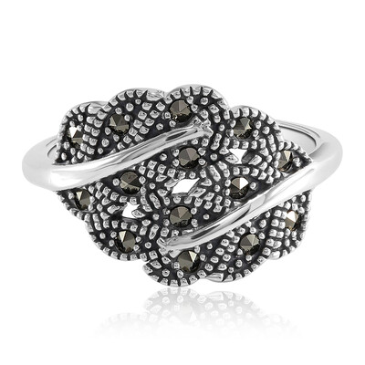 Anillo en plata con Marcasita