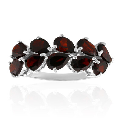 Anillo en plata con Granate