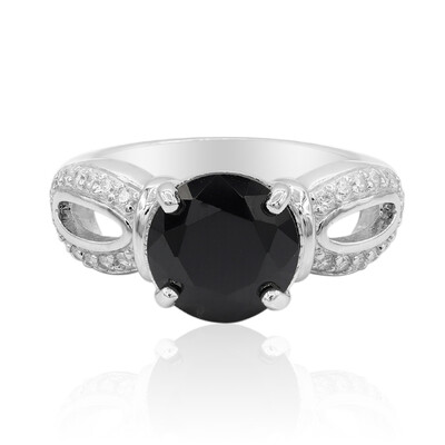 Anillo en plata con Espinela negra