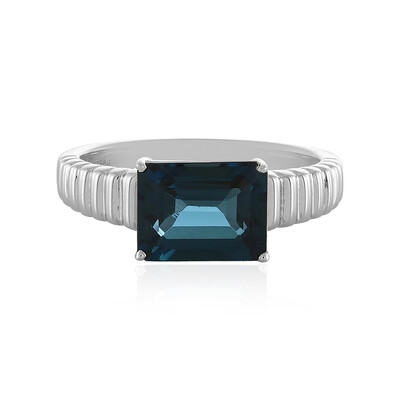Anillo en plata con Topacio azul de Londres