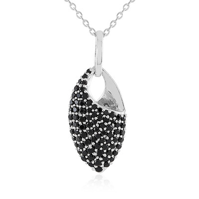 Collar en plata con Espinela negra