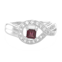 Anillo en plata con Rodolita
