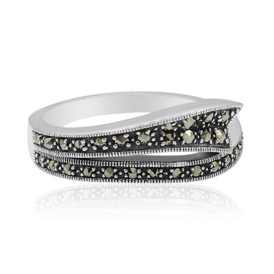 Anillo en plata con Marcasita