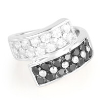 Anillo en plata con Espinela negra
