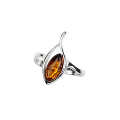 Anillo en plata con Ámbar báltico