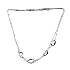 Cadena en plata