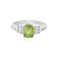 Anillo en oro con Esfena