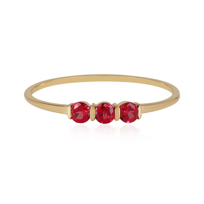 Anillo en oro con Espinela roja noble