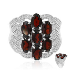 Anillo en plata con Granate