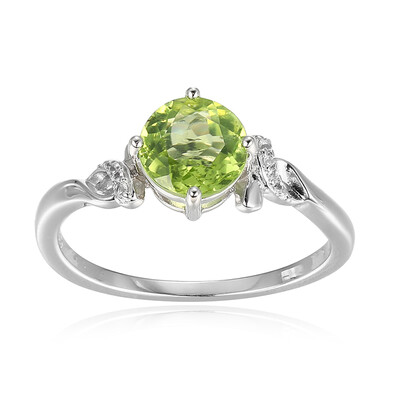 Anillo en plata con Peridoto