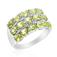 Anillo en plata con Peridoto