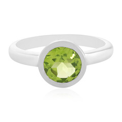 Anillo en plata con Peridoto