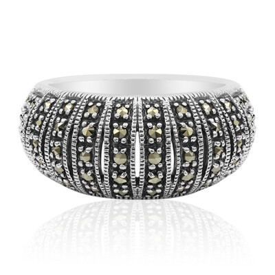 Anillo en plata con Marcasita