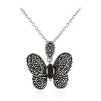 Collar en plata con Granate