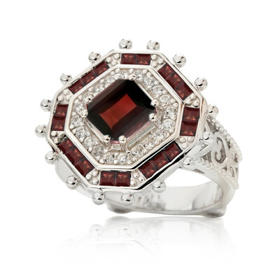 Anillo en plata con Granate de Mozambique (Dallas Prince Designs)