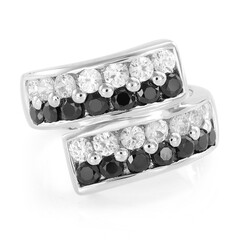 Anillo en plata con Espinela negra