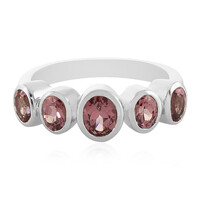 Anillo en plata con Granate de Malaya