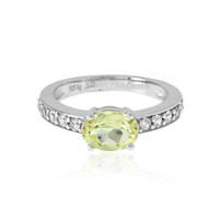 Anillo en plata con Cuarzo del Ouro Verde
