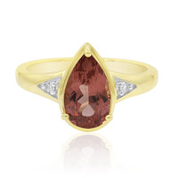 Anillo en oro con Apatita roja