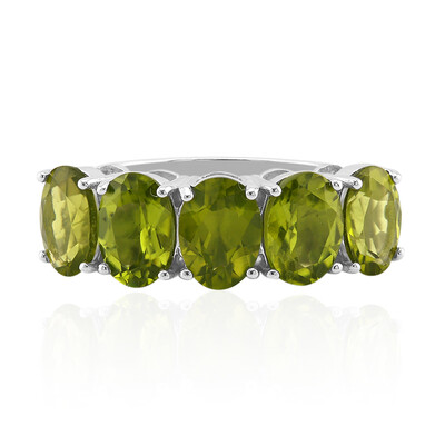 Anillo en plata con Peridoto de Birmania