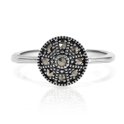 Anillo en plata con Marcasita