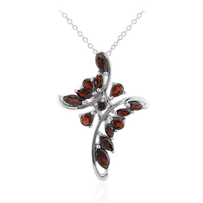 Collar en plata con Granate