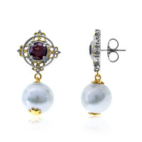 Pendientes en plata con Perla Freshwater (Dallas Prince Designs)