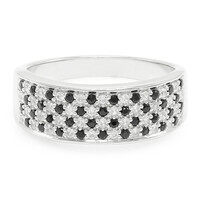 Anillo en plata con Espinela negra
