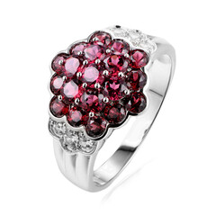Anillo en plata con Rodolita