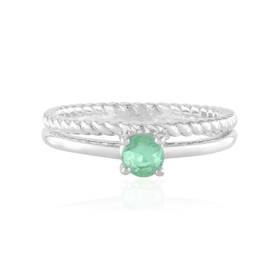 Anillo en plata con Esmeralda de Rusia (Adela Silber)