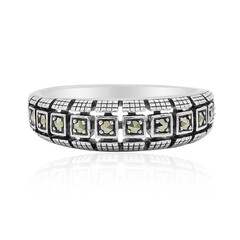 Anillo en plata con Marcasita