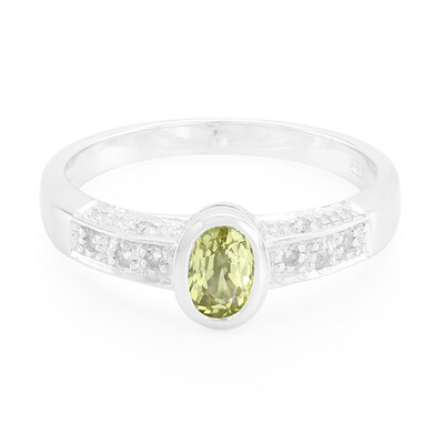 Anillo en plata con Crisoberilo de Brasil