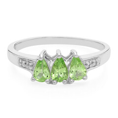 Anillo en plata con Granate Merelani