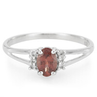 Anillo en plata con Granate de Malaya