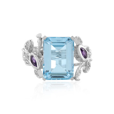 Anillo en plata con Topacio azul cielo