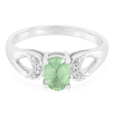 Anillo en plata con Cianita menta