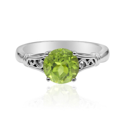 Anillo en plata con Peridoto