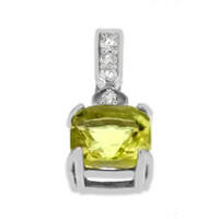 Colgante en plata con Cuarzo del Ouro Verde