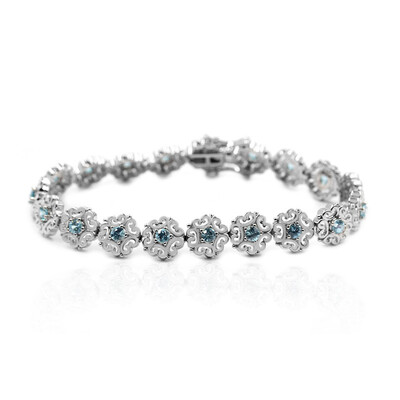 Brazalete en plata con Zircón de Ratanak Kirí (Dallas Prince Designs)