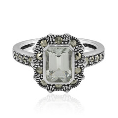 Anillo en plata con Amatista verde