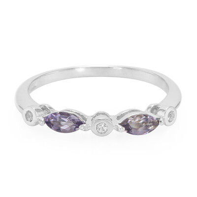 Anillo en plata con Iolita de Madagascar
