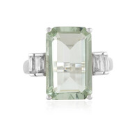 Anillo en plata con Amatista verde