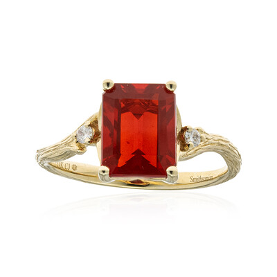 Anillo en oro con Ópalo de fuego de México (Smithsonian)