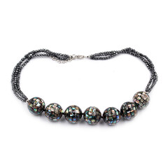 Collar en plata con Hematita negra
