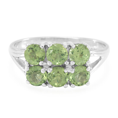 Anillo en plata con Apatita de Rusia