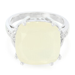 Anillo en plata con Piedra de Luna blanca