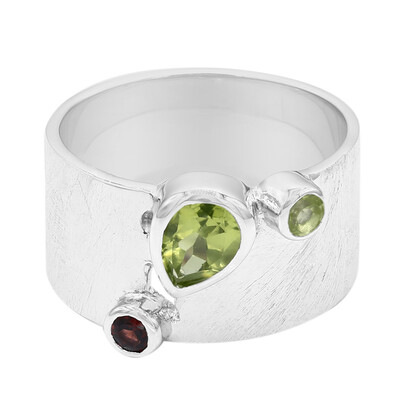 Anillo en plata con Peridoto (MONOSONO COLLECTION)