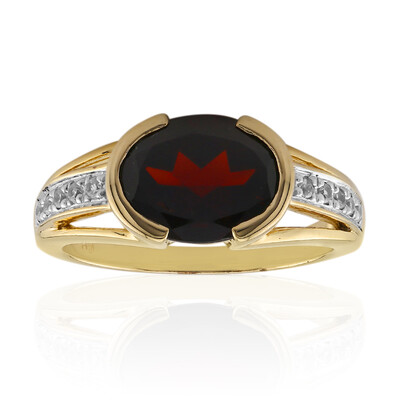 Anillo en plata con Granate de Mozambique