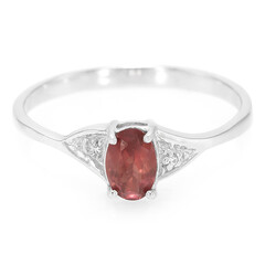 Anillo en plata con Granate de Malaya